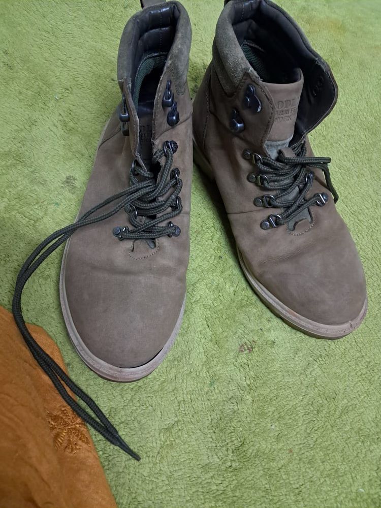 Woodland Size 8 Green Premium Boots