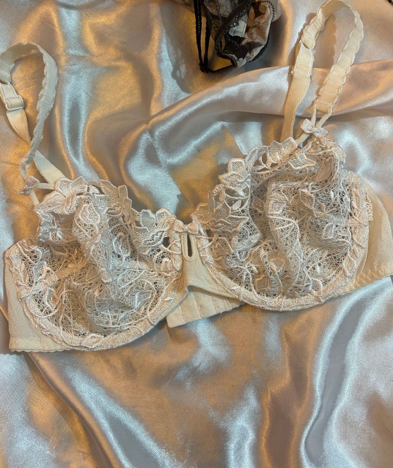 France 🇫🇷 lace bra