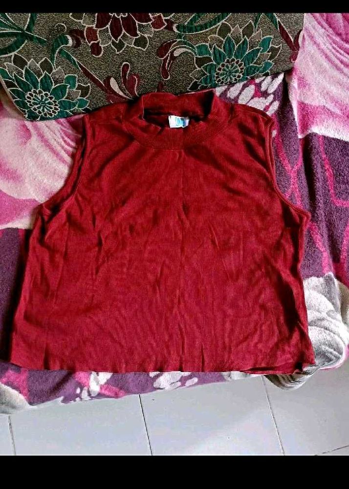 Red Sleeveless Top