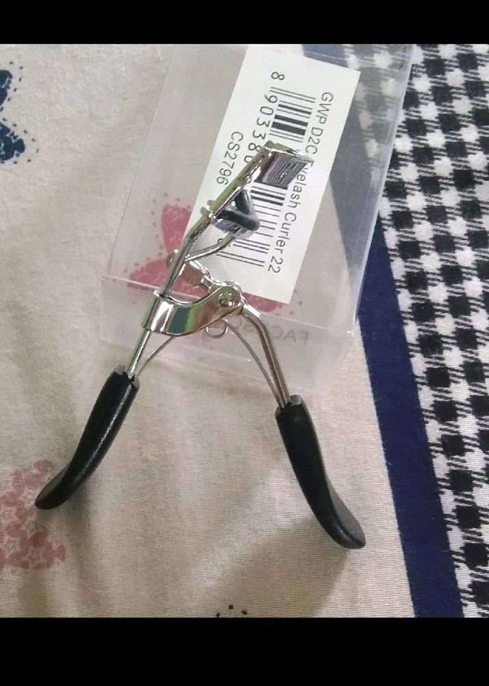 Faces Canada Eyelash Curler