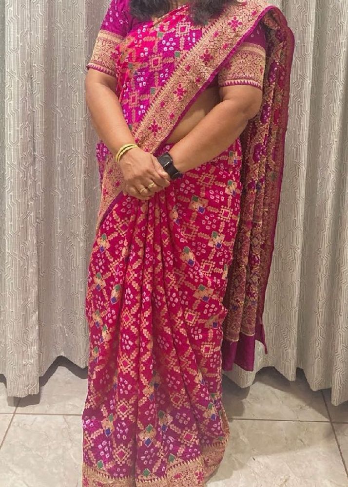 Pink Bandhani Saree