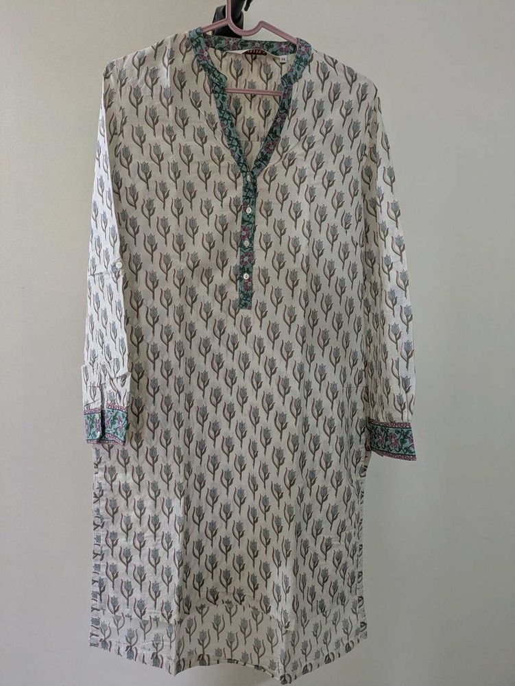Fresh Bloom Floral White Kurti