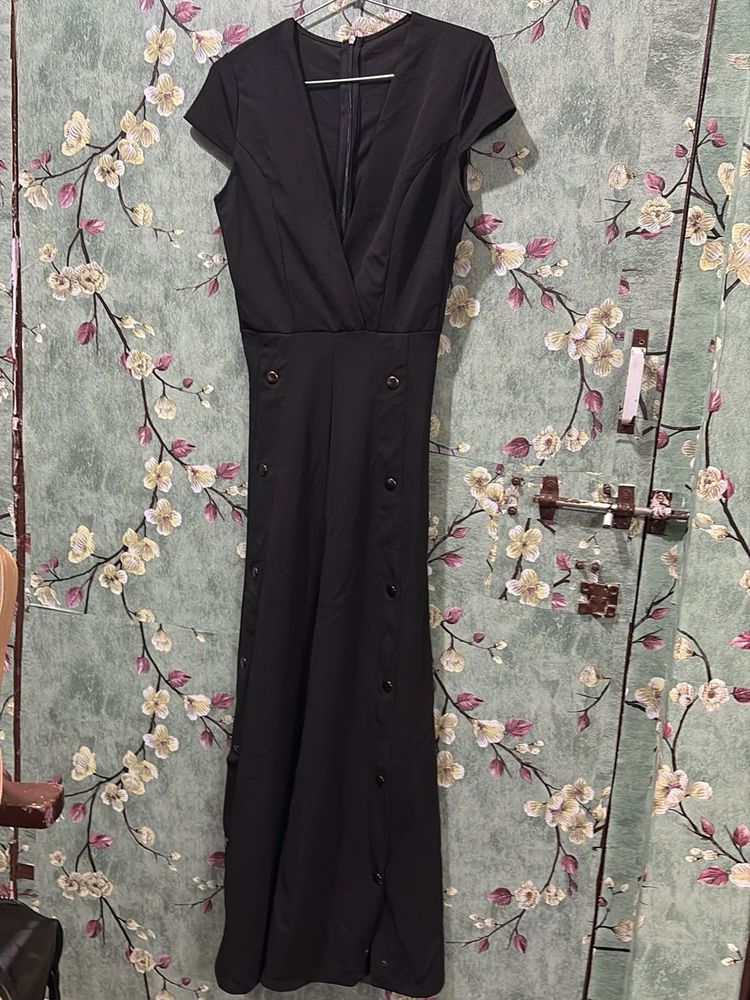 Elegant Black Midi Dress
