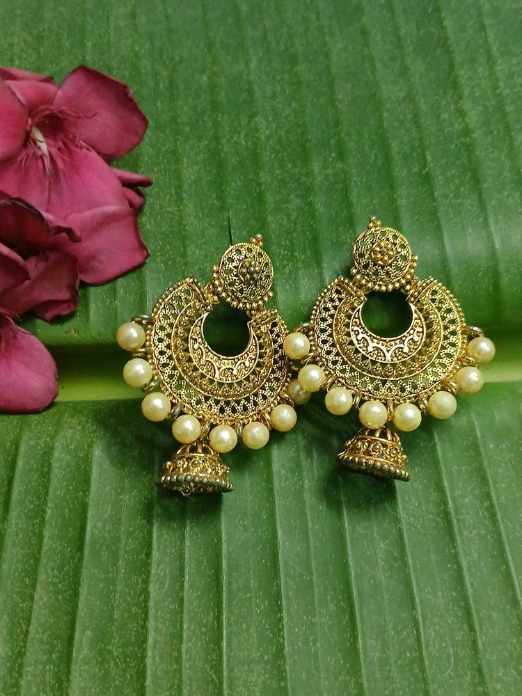 Pearl Jhumka Earrings
