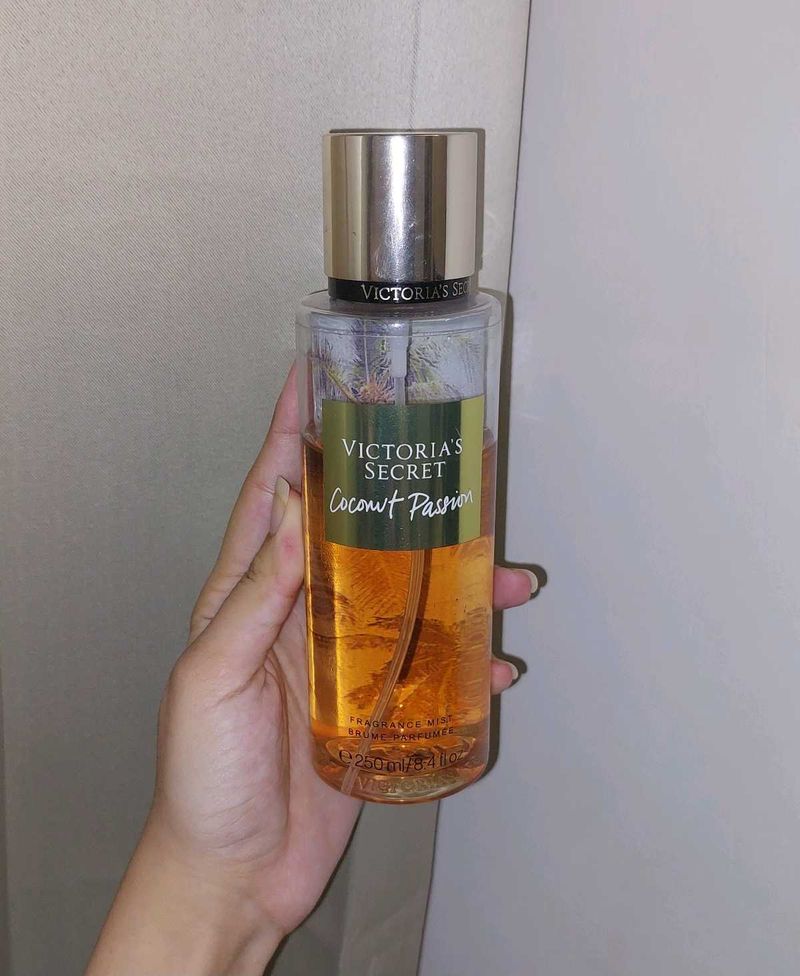 Victoria&#39;s Secret Coconut Passion