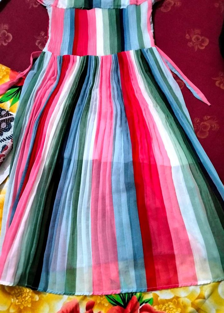 Beautiful Multi Colour Top🙀✴️✴️✴️✴️✴️❤️❤️❤️