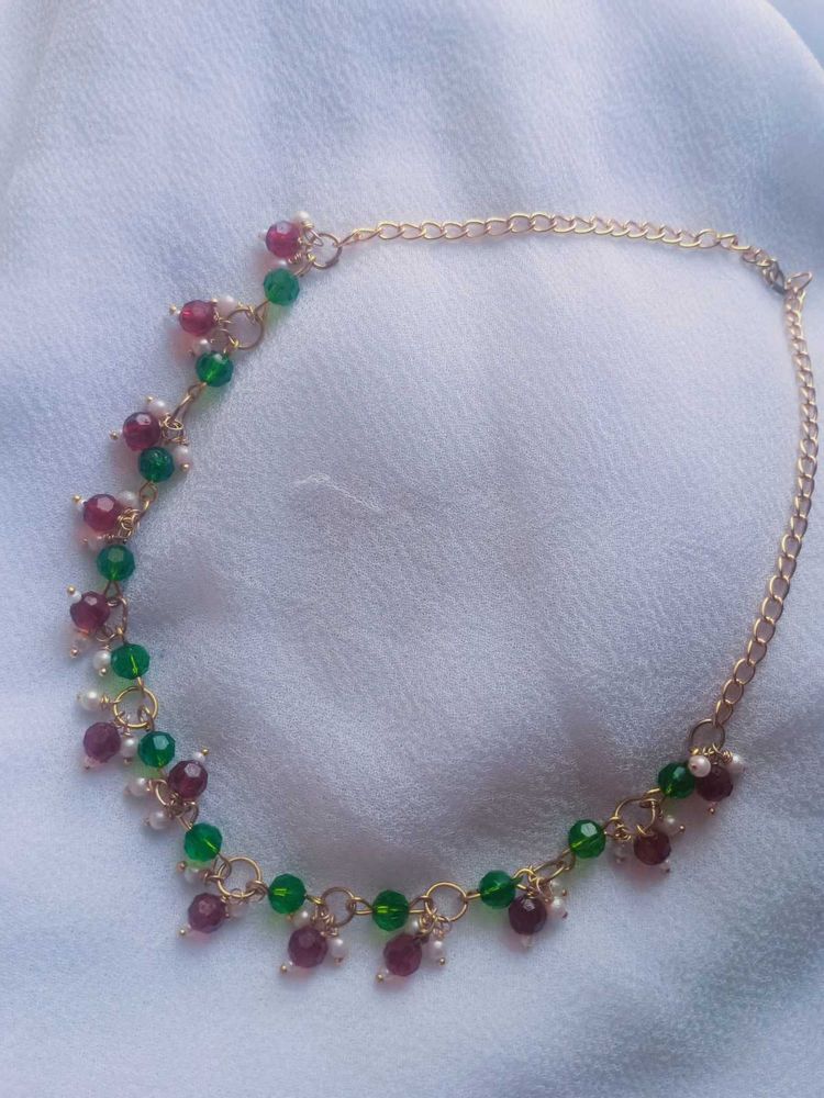 Green And Maroon Beads Necklace
