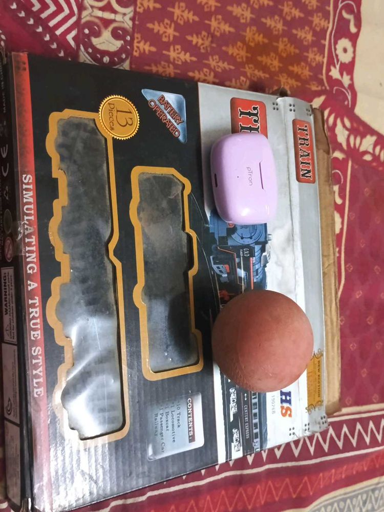 Proton Buds And Ball Train Set
