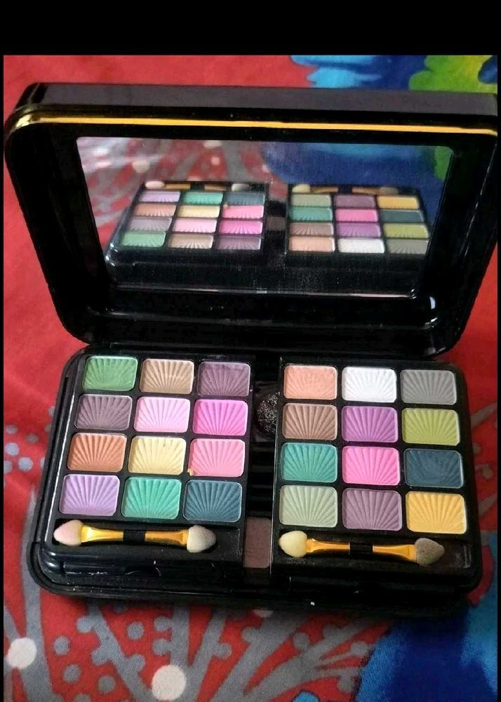 Makeup Palette Set