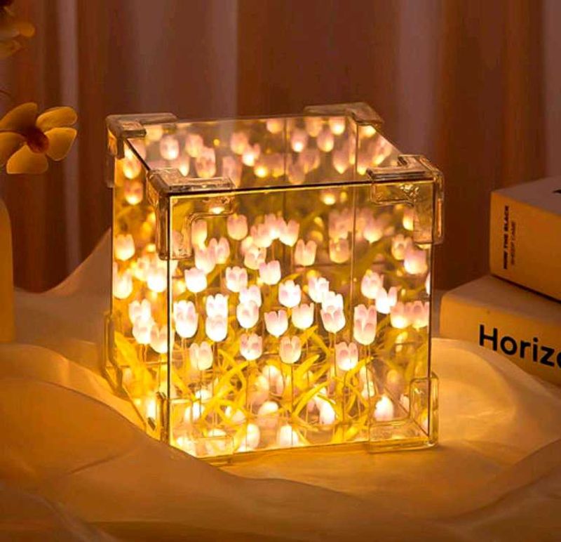 🏮⊹.˚[Tulip Flower Cube Night Light]
