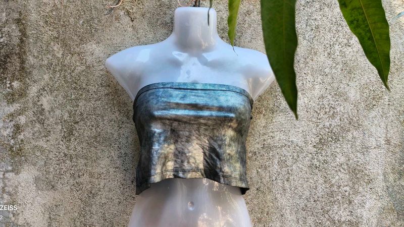 SEXIEST SNAKE PRINT TOP