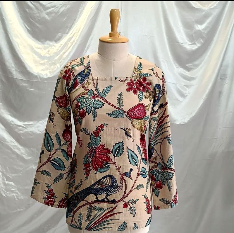 Viral Floral Print Short Kurti