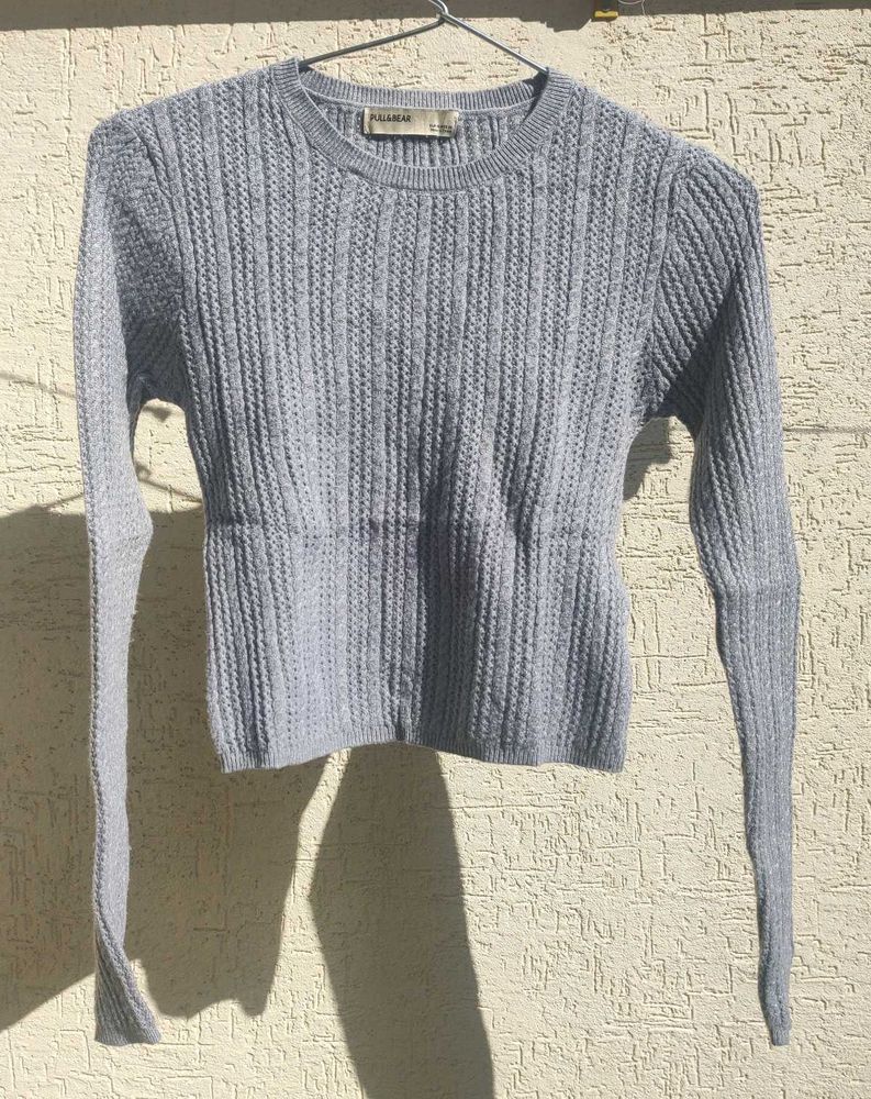 Pull And Bear 🐻 Crop Top