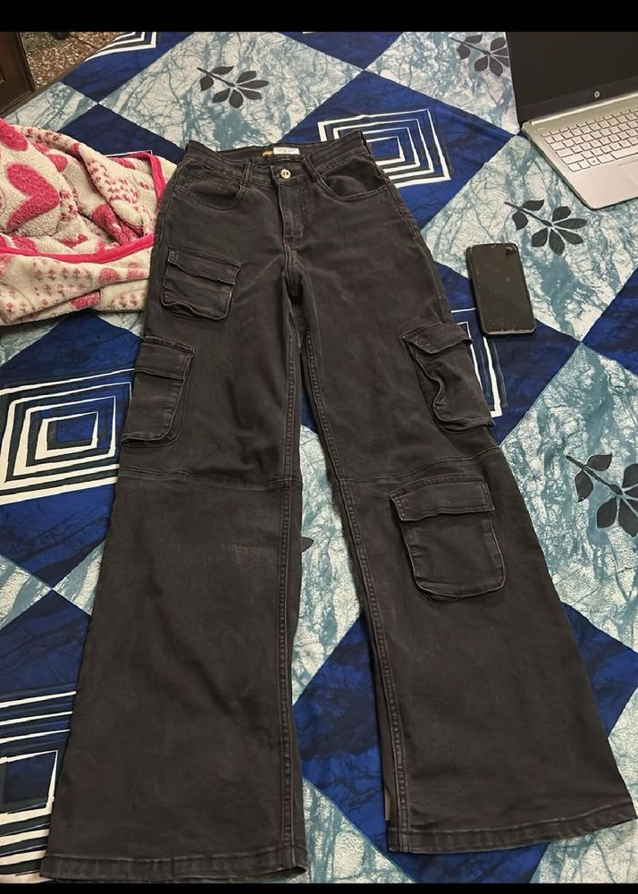 Wide Leg Cargo Pants