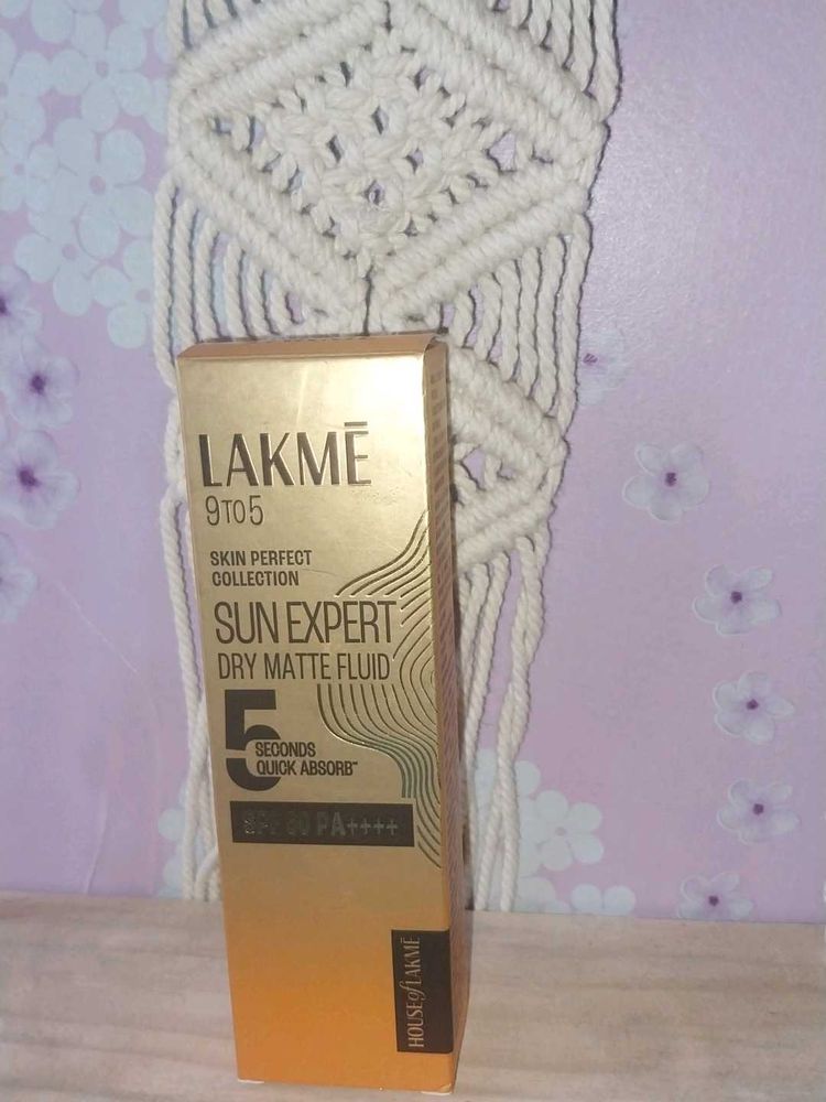Lakme 9to5 Spf 50PA+4 Sunscreen