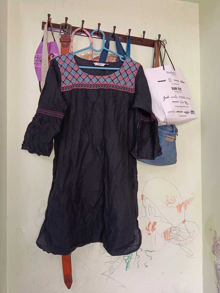 Embroidered Detail Black Tunic Dress