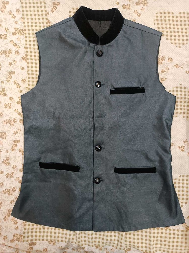 Stylish Men&#39;s Waistcoat