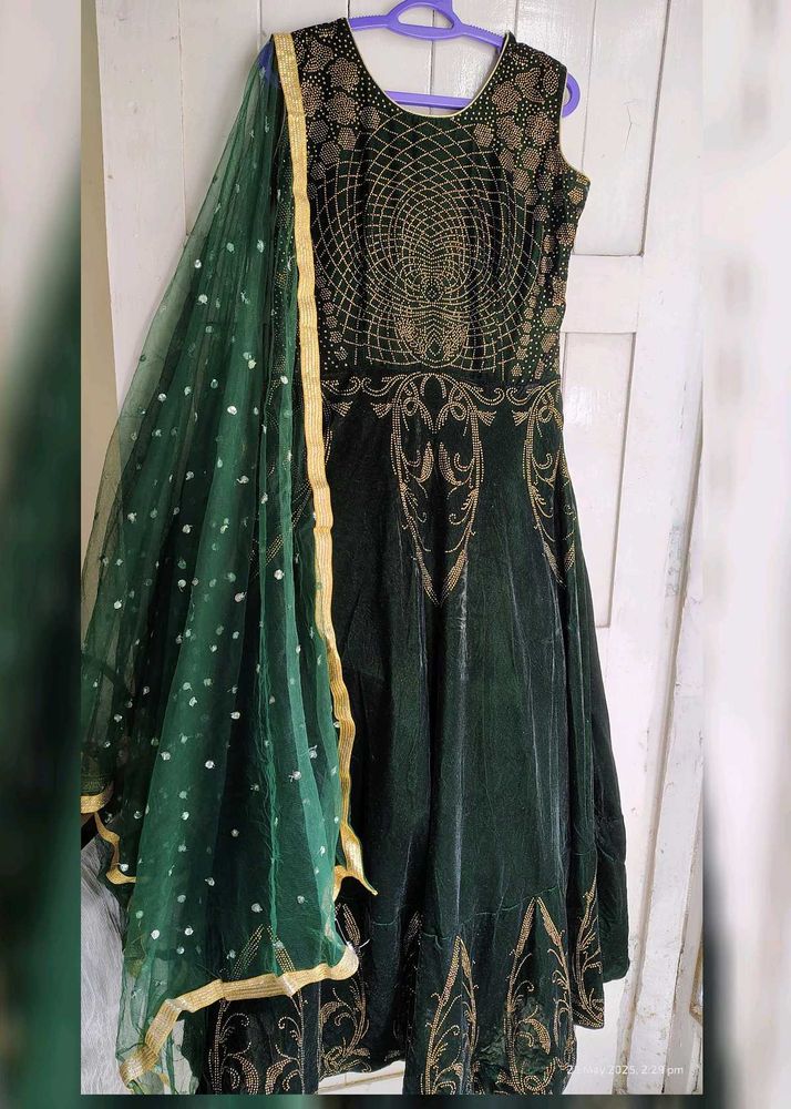 💚Green valvet siroski gown 🔥 mehendi dress party