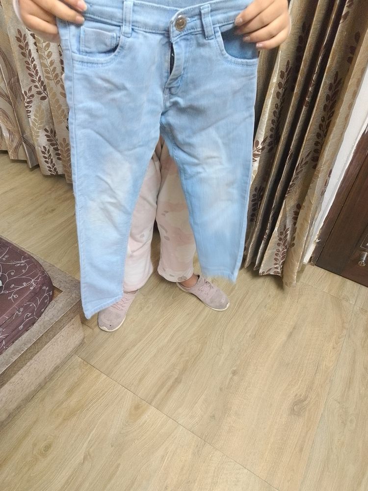 7-8 Year Ke Boy Ki Hai