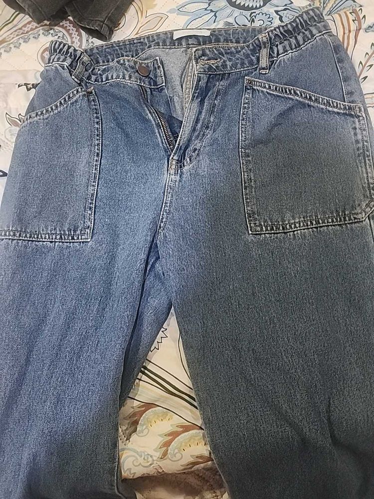 Jeans...mom Fit High Waist Jeans..price Drop