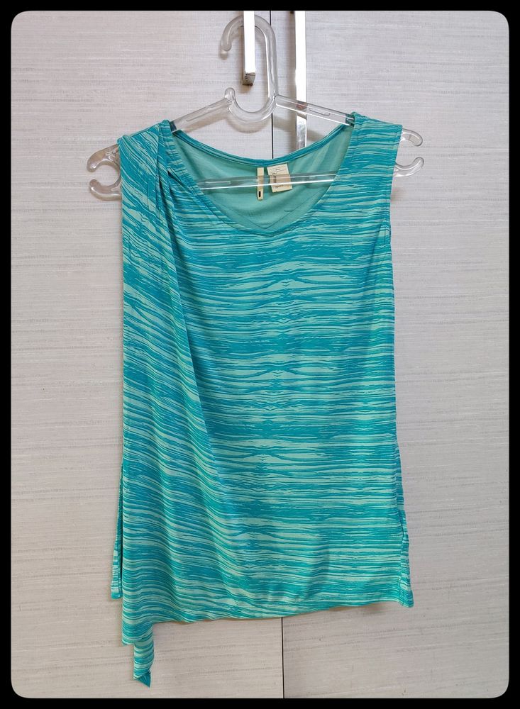 LEVI&#39;S Top