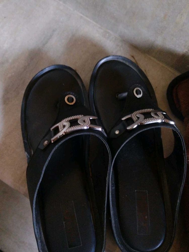 Black Chain Detail Thong Sandals