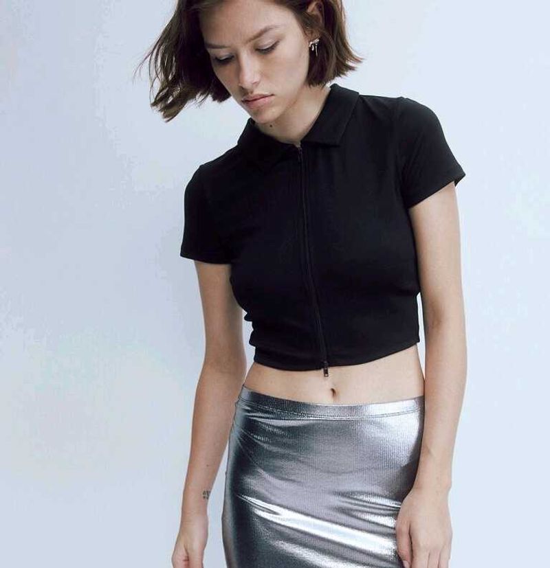 H&amp;M Black Collared zip-through top (PRICE DROP)