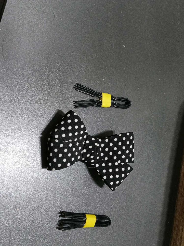 I&#39;m Selling One Bow Clip With Juda Pins