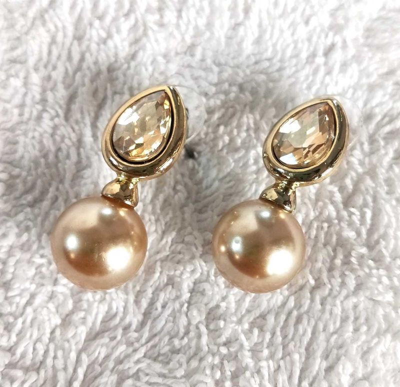 Pearl Drop Earrings