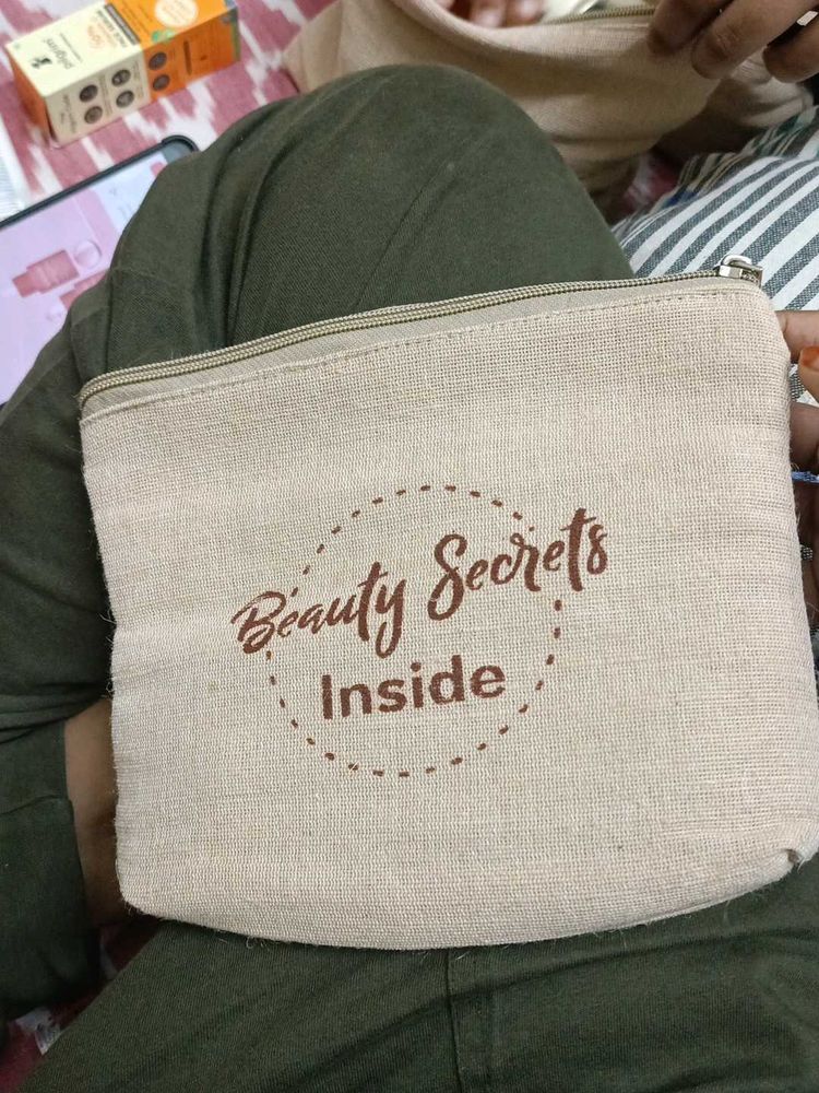Beauty Secrets Pouch