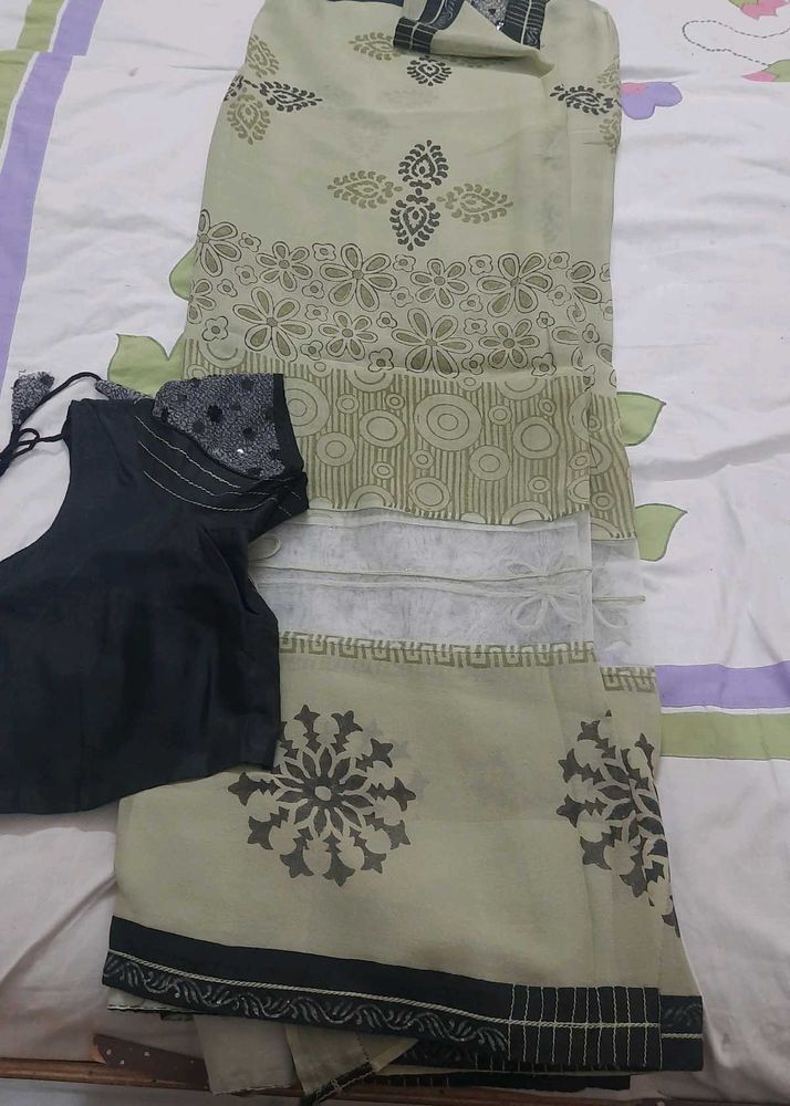 Elegant Saree with Blouse