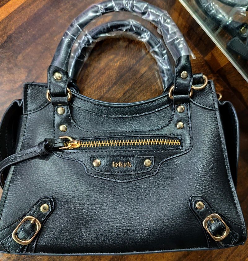 Iykyk Black Metal Detail Shoulder &amp; Sling Bag