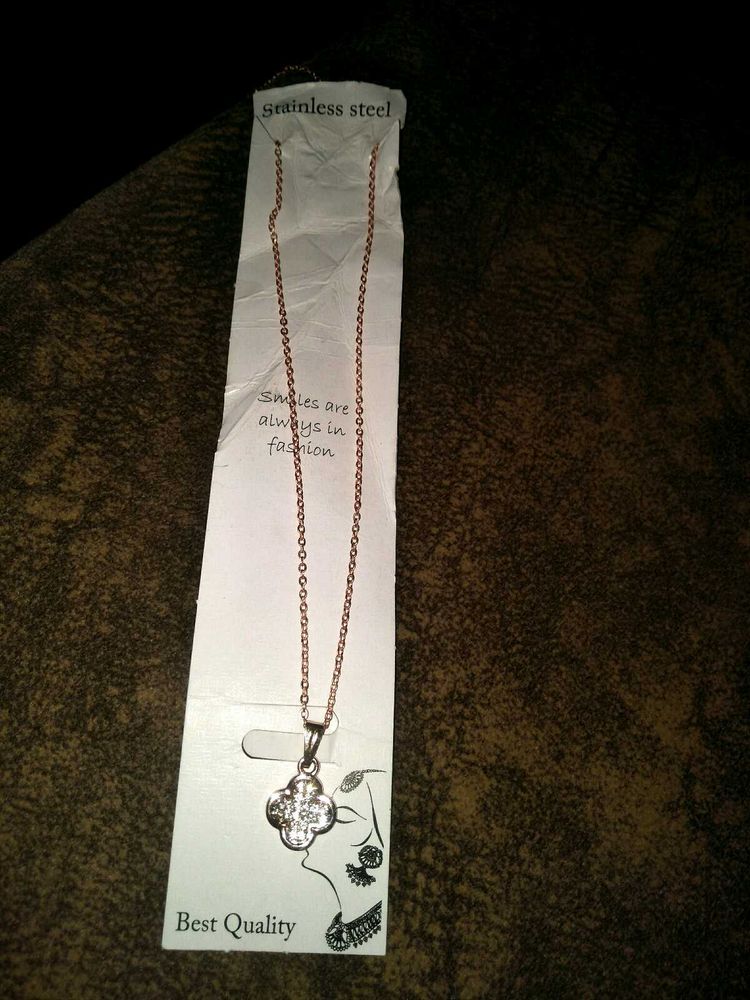 A FASHIONAISED CHAIN