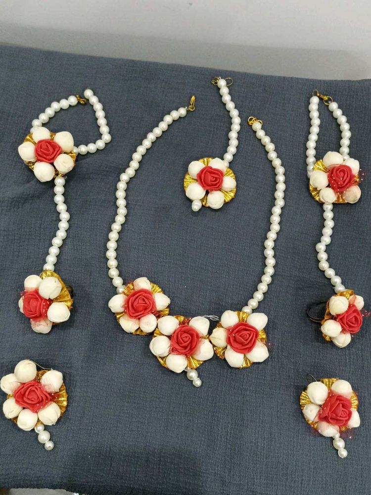 Pearl And Paper Jewelry Set For Haldi Ceremony