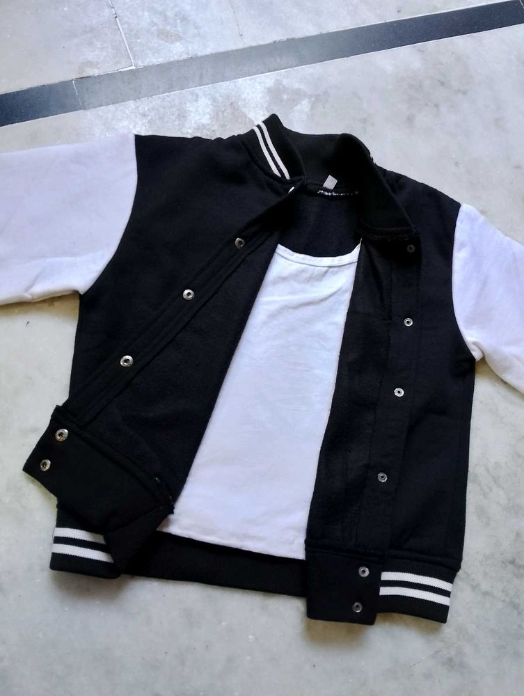 Y2k Trendy Jacket 🖤