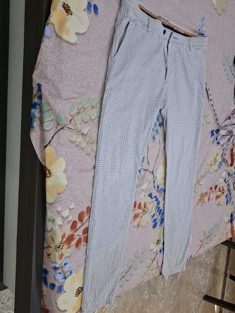 Checked Casual Pants