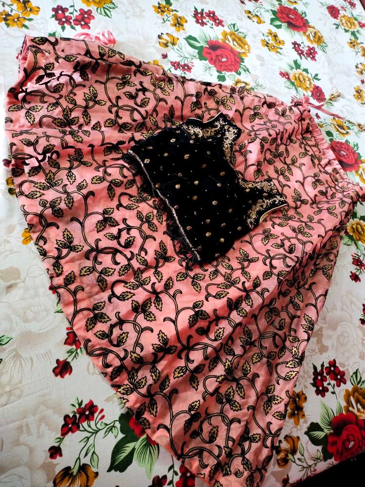 😘Beautiful Crop Top For Women😘
