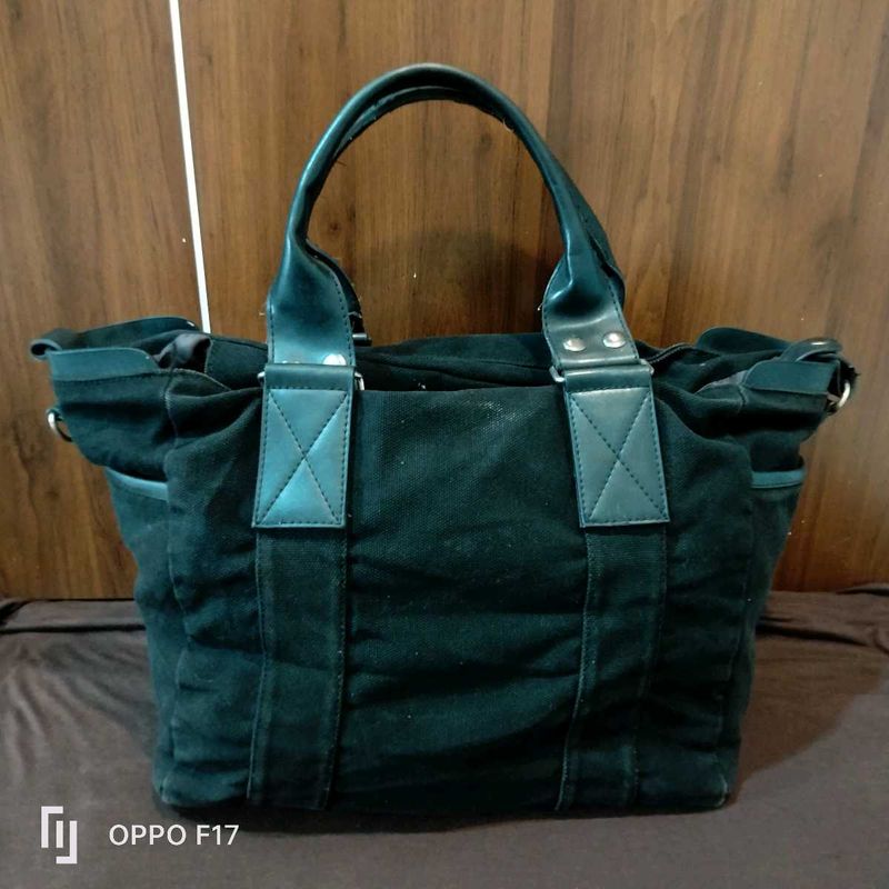 guess black tote bag