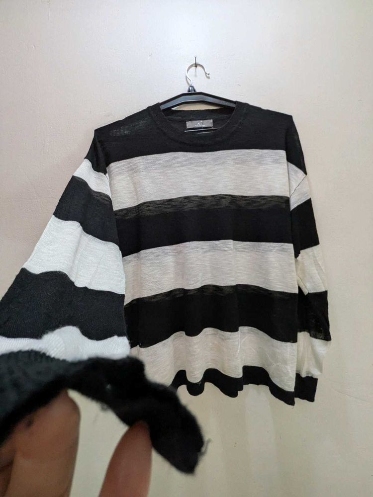 Light Striped Long Sleeve sweater