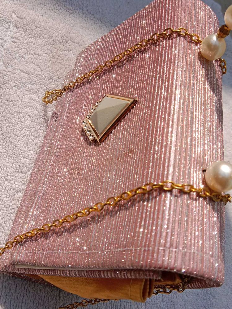 Women's Clutch With Elegant Detachable Chain