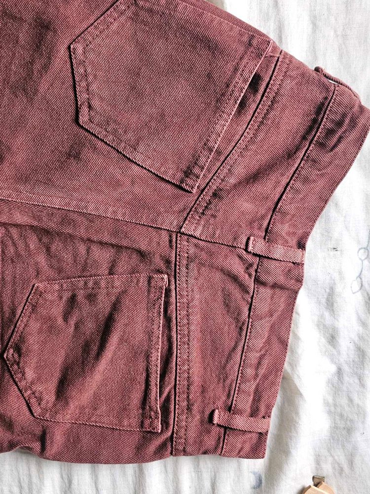 Brown Jeans Denim Material..high Waist And Mom Fit