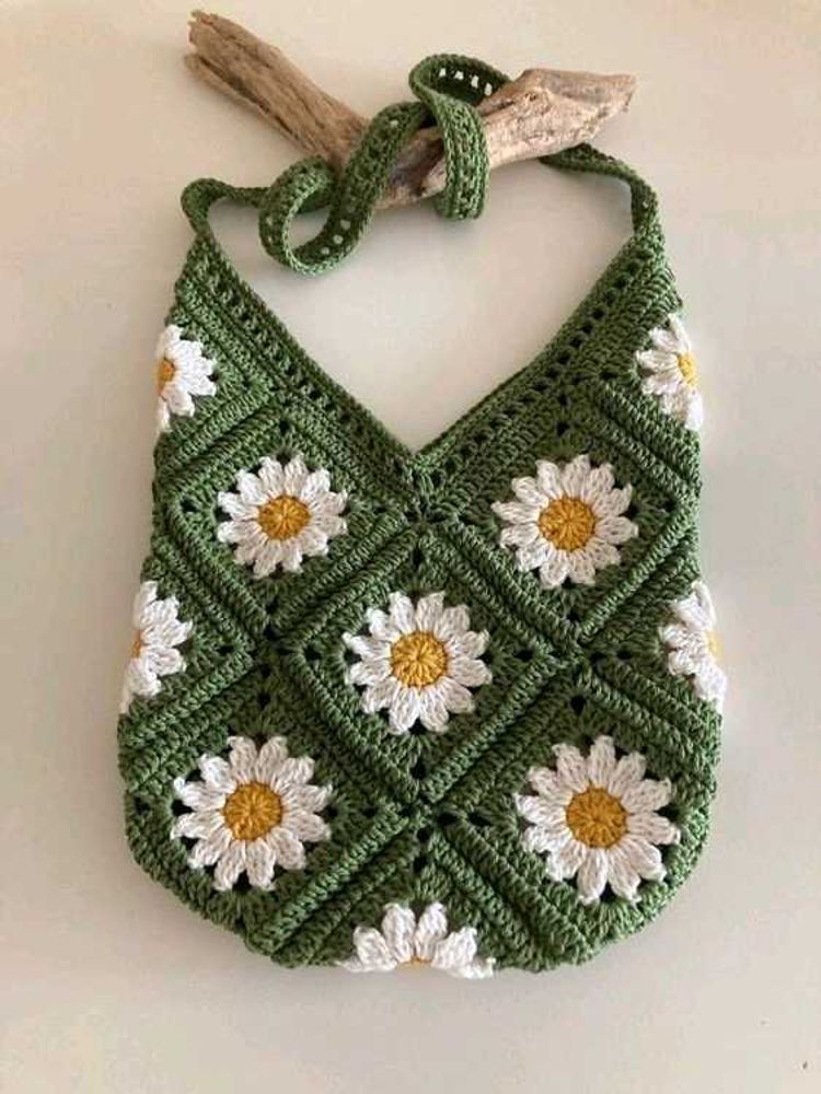 Crochet Daisy Handbag
