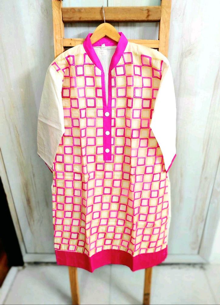 Pink &amp; White Embroidered Kurti Size-38-40