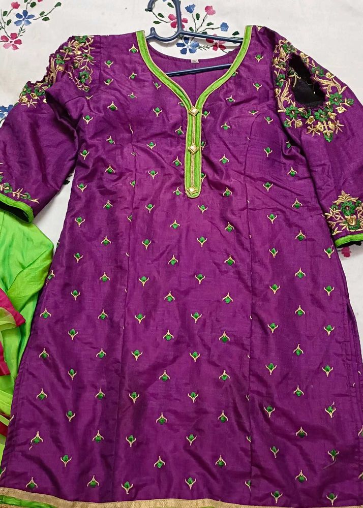 Aliya Bhatt Kurta Shalwar And Dupatta Set