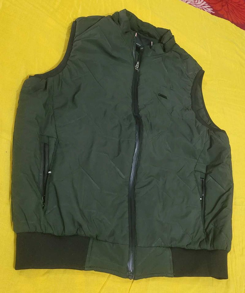 Stylish Olive Green Sleeveless Jacket