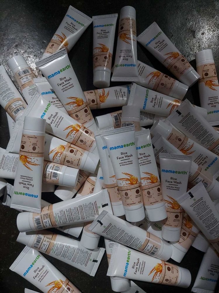 Mamaearth Rice Face Wash ( 10 piece )
