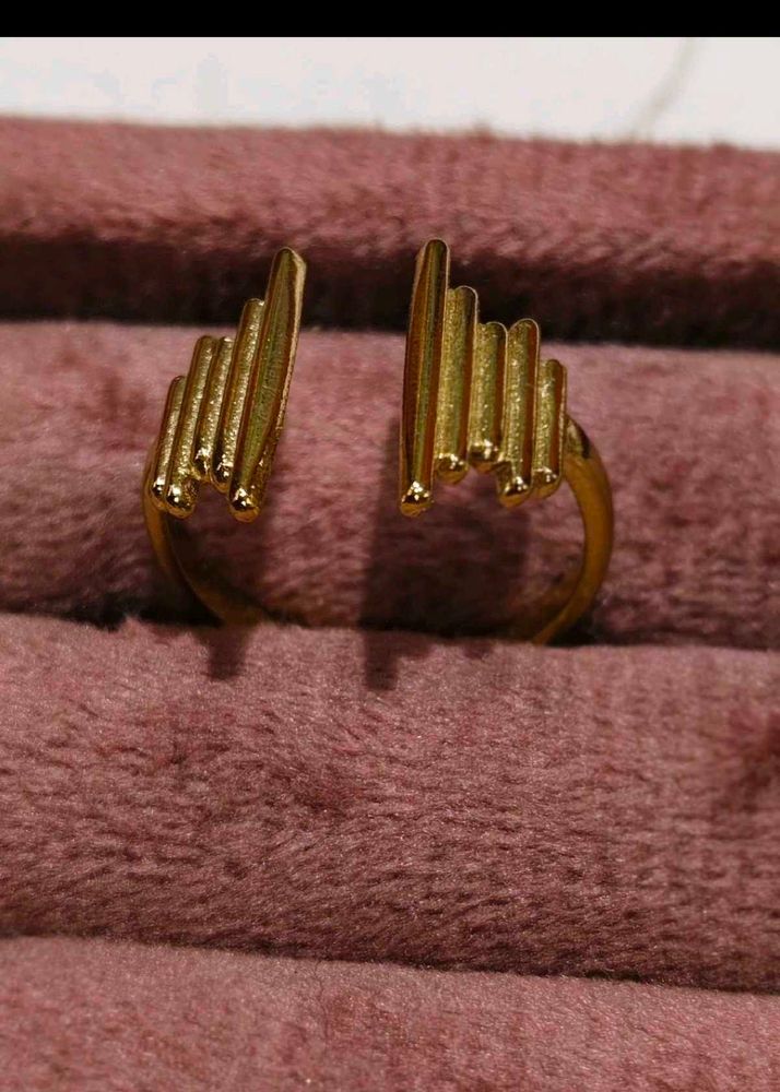 Geometric Flair Ring