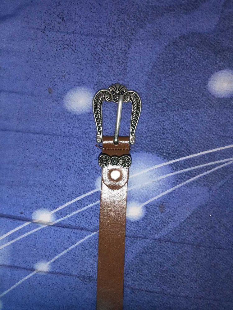 brown y2k belt