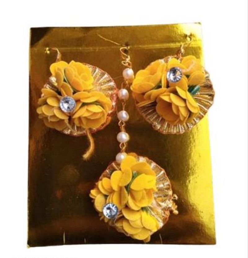 Unopened Earring Set With Maang Tikka