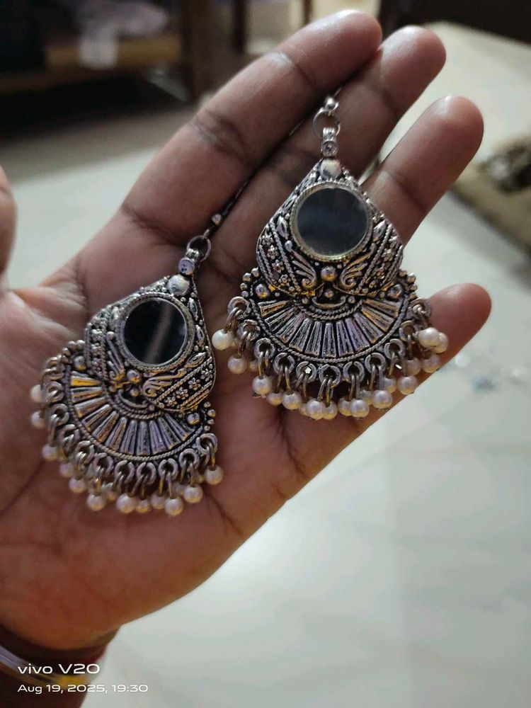 [Combo] 2 Beautiful 😍 Silver Earring 😍🎉🎊